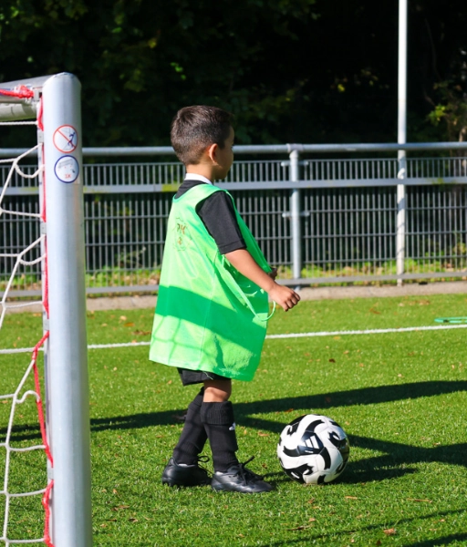 de voetbalschool in den haag